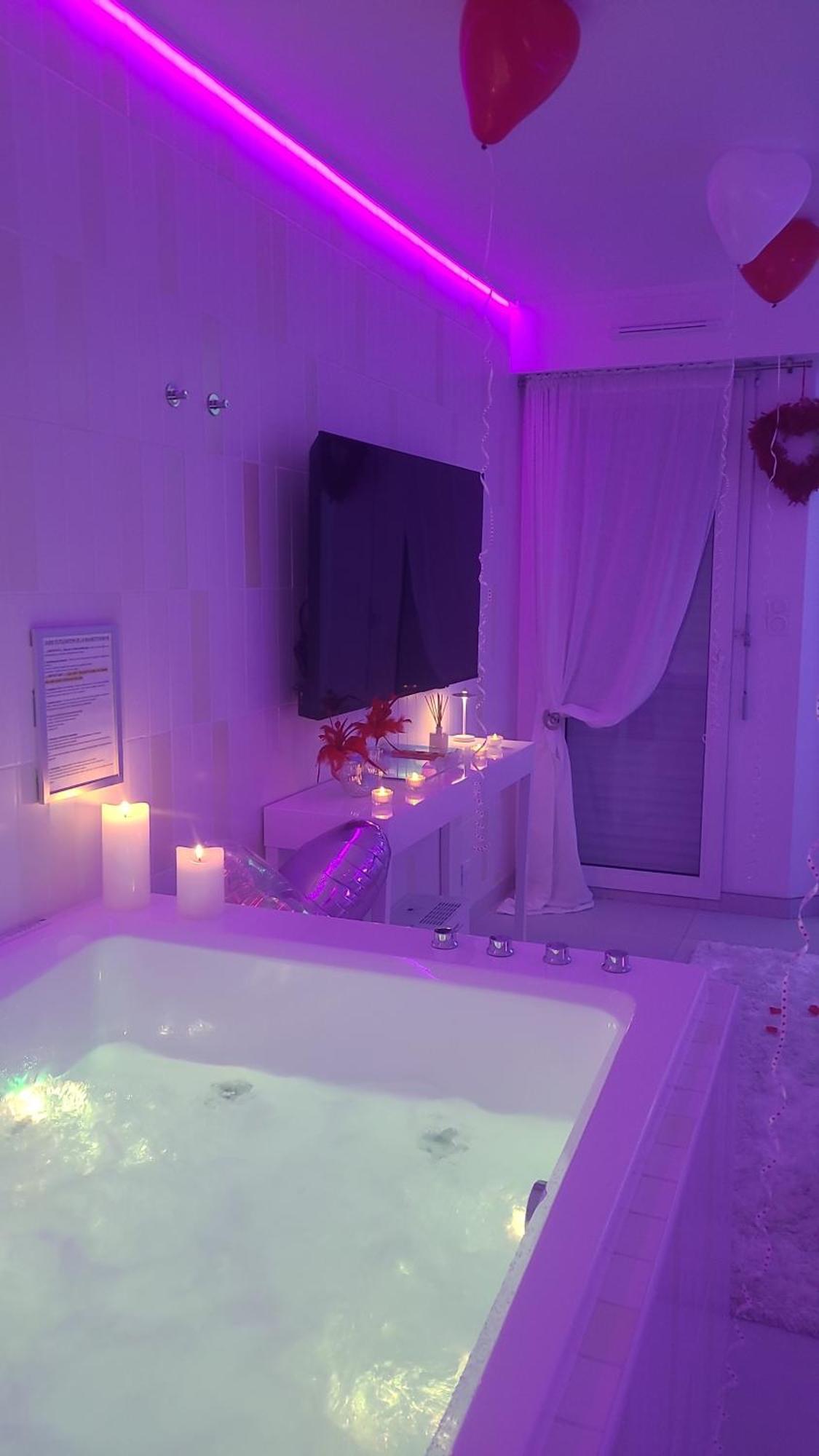 Love Room A 30 Mn Des Plages Et De Vannes Questembert Bagian luar foto