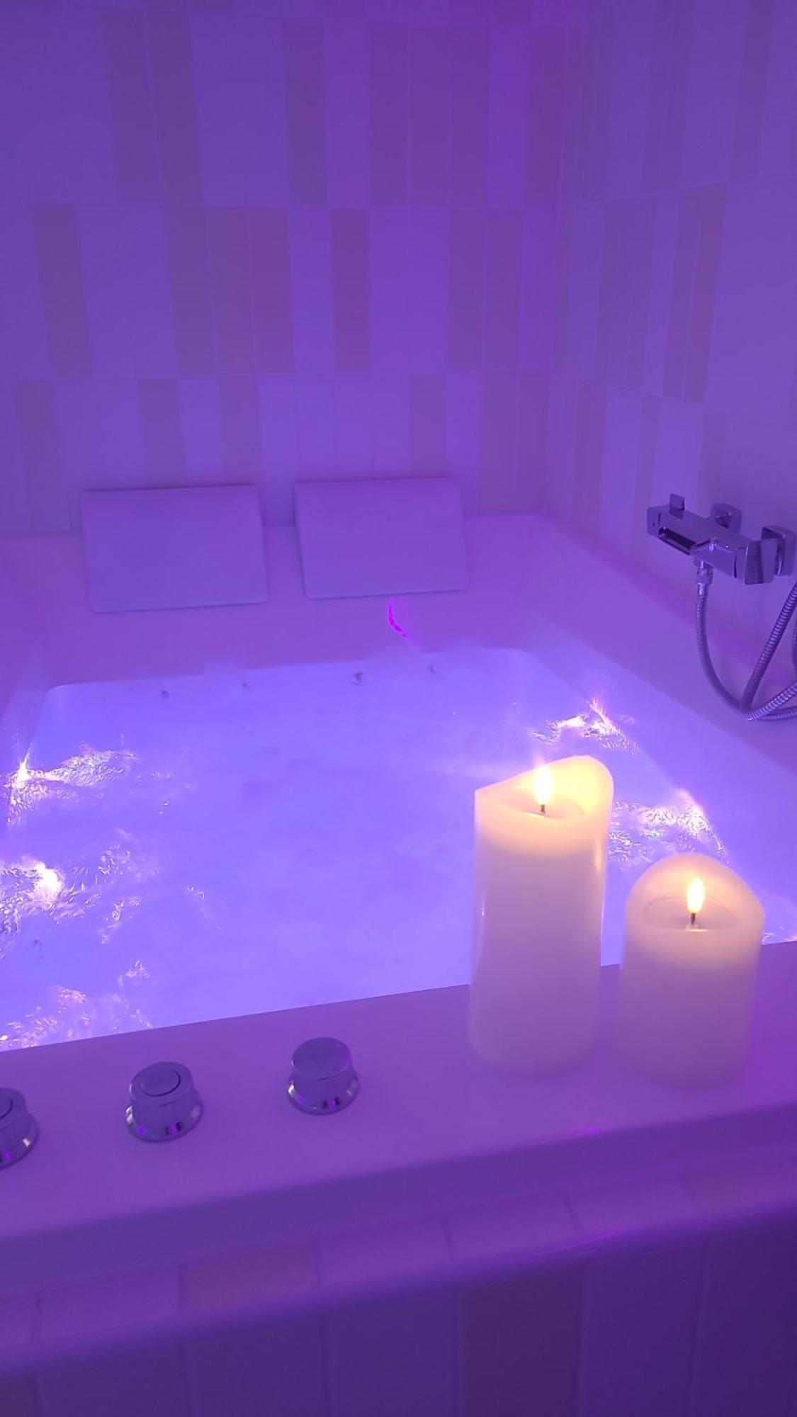 Love Room A 30 Mn Des Plages Et De Vannes Questembert Bagian luar foto